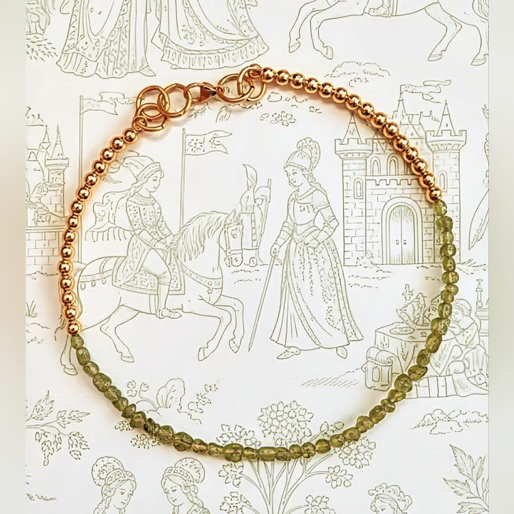 Genuine Green Peridot Chips & Gold Beads In Choker Necklace